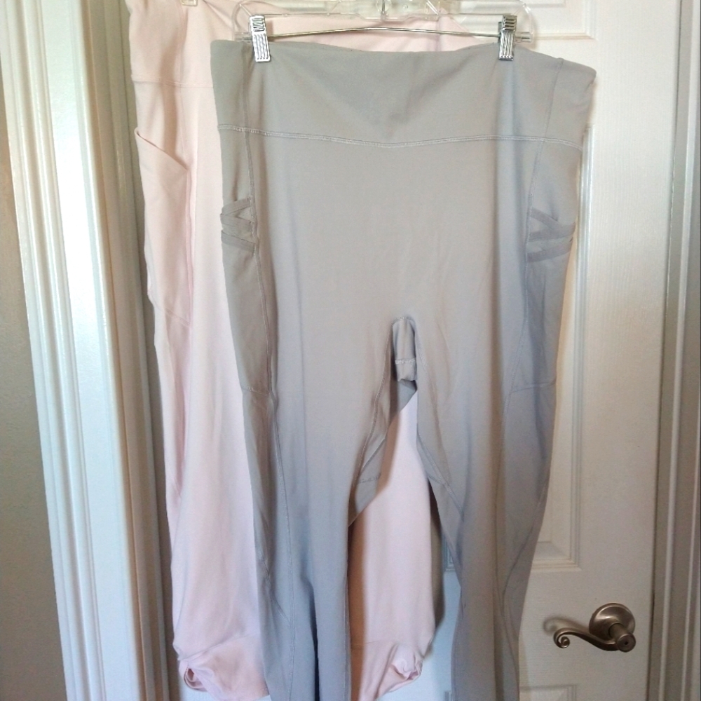 Fabletics leggings (2) size 4x plus size